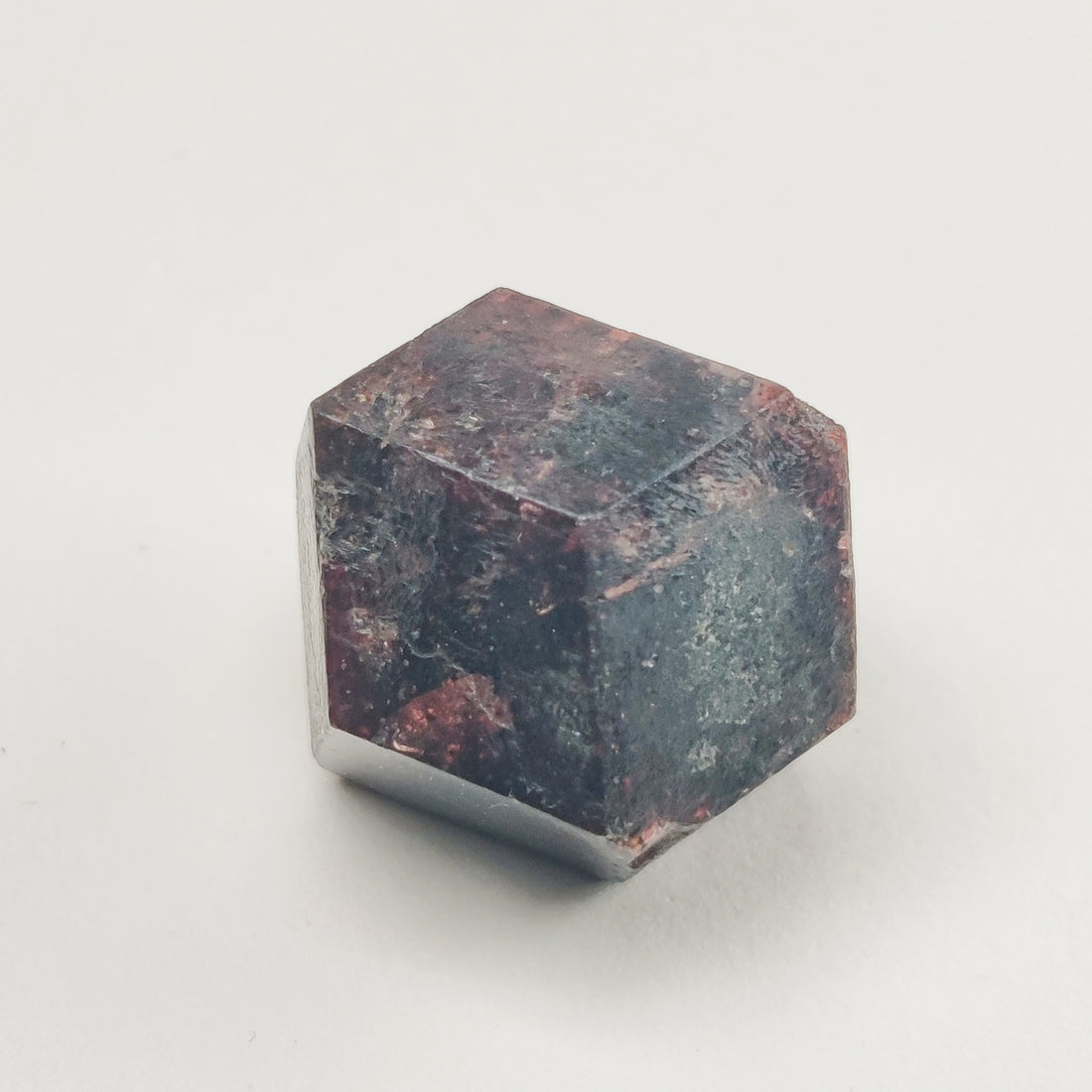 Almandine Garnet Meaning & Properties